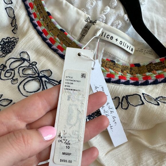 NWT Alice + Olivia Gertie Mini Dress Embroidered Floral Pattern In White Sz 10 - Picture 13 of 13